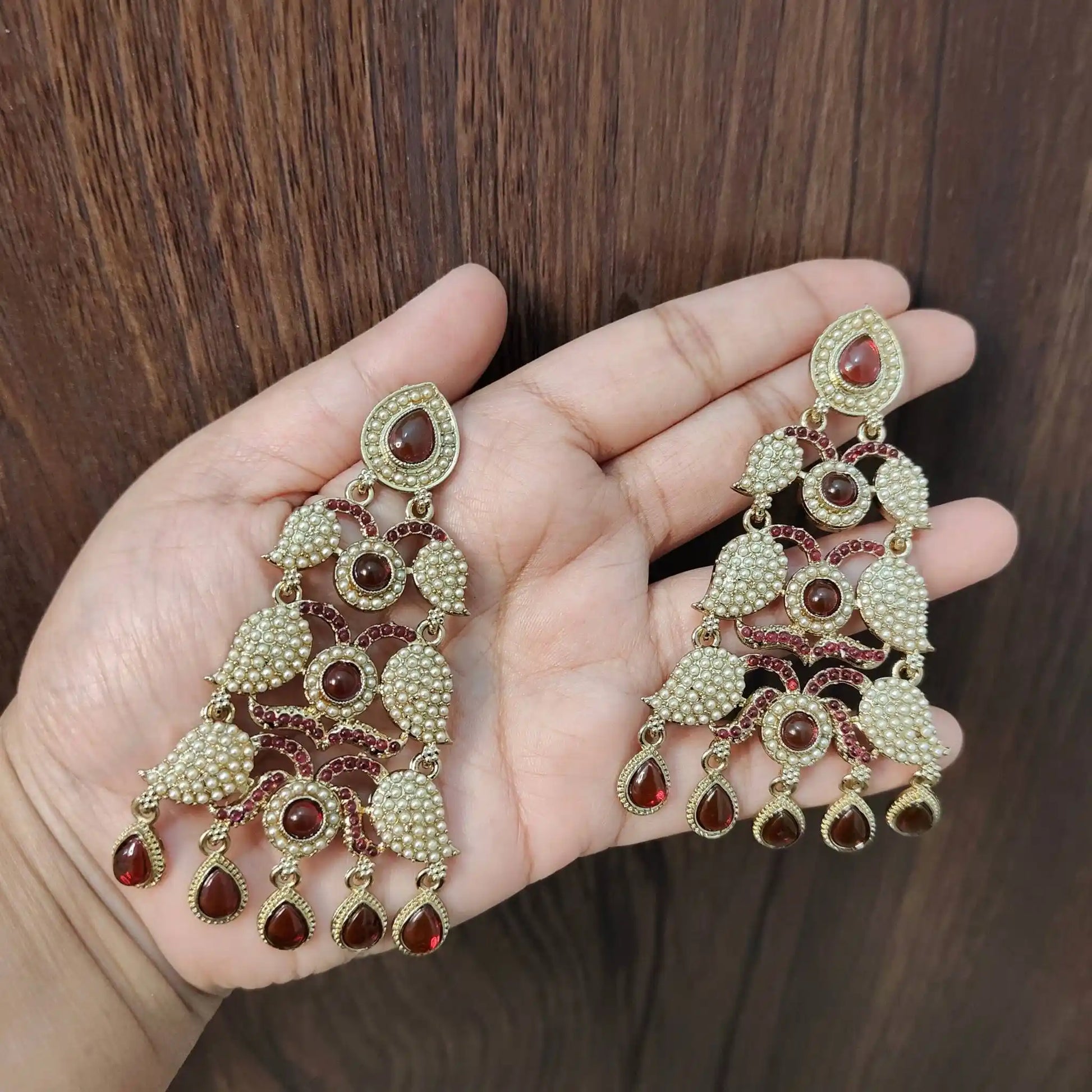 ANAAYA KUNDAN DANGLERS (MAROON)
