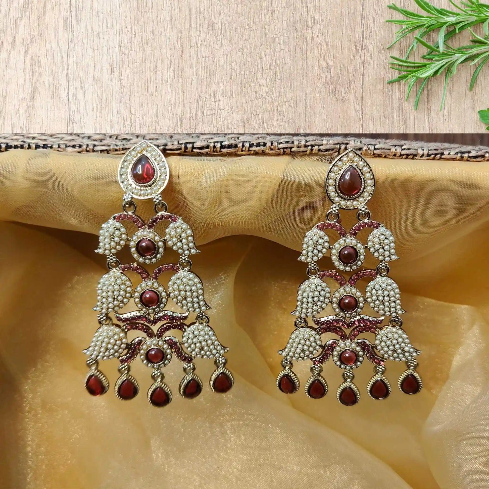 ANAAYA KUNDAN DANGLERS (MAROON)