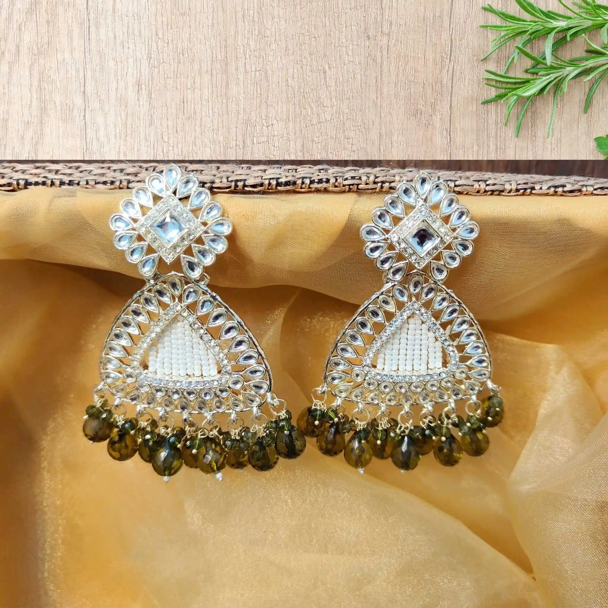 BINAL KUNDAN CHANDBALIS (MEHNDI GREEN)