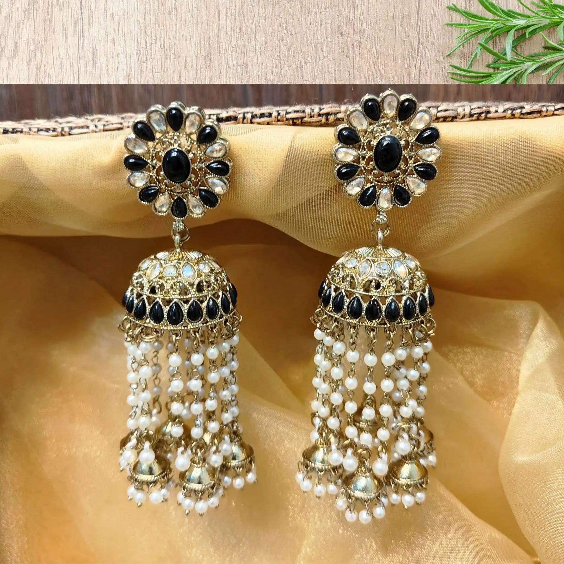 CHANDNI KUNDAN JHUMKAS (BLACK)