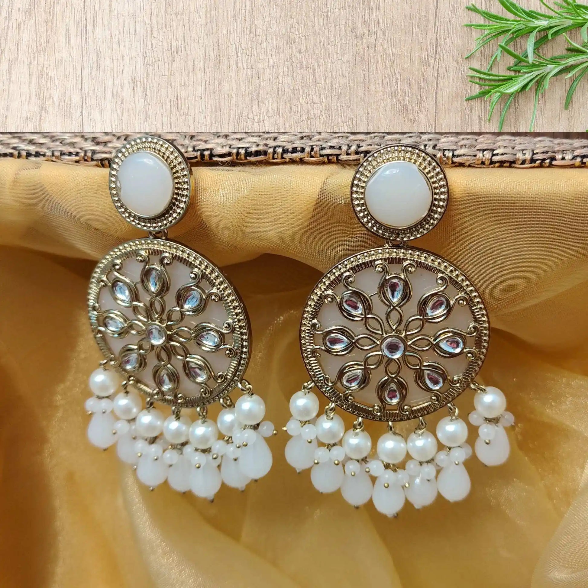 IPSITA KUNDAN CHANDBALIS (WHITE)