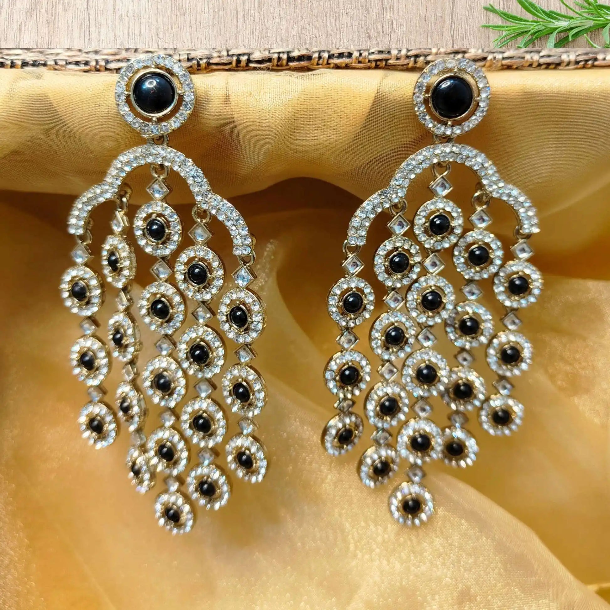 ISHANI KUNDAN DANGLERS (BLACK)