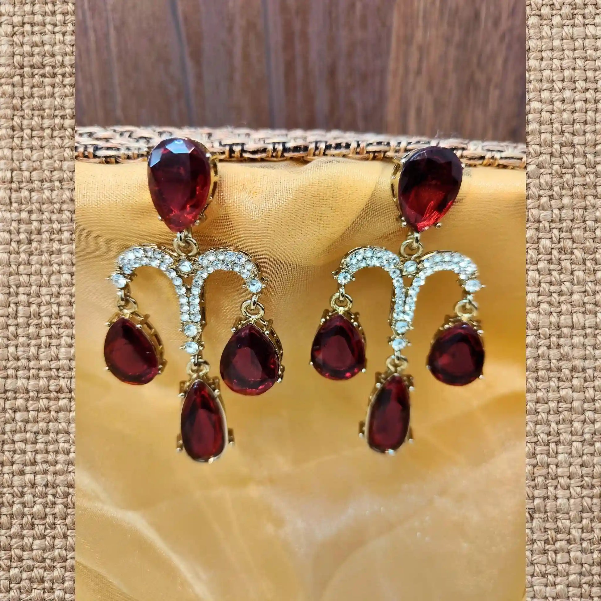 JHILMIL EARRINGS (MAROON)
