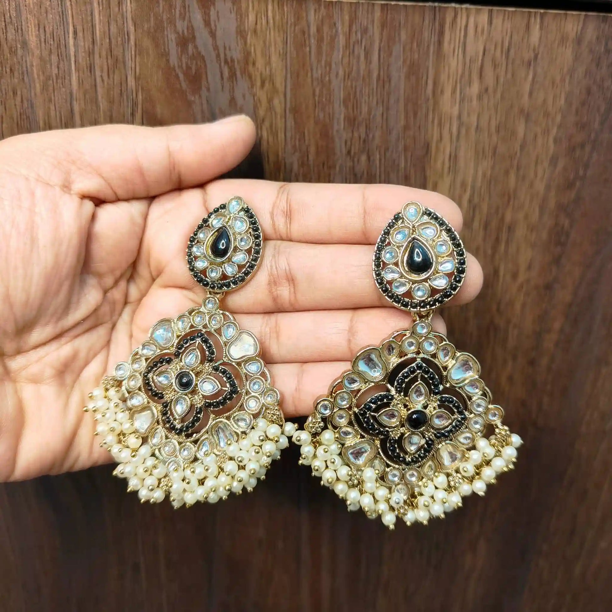 JUHI KUNDAN CHANDBALIS (BLACK)