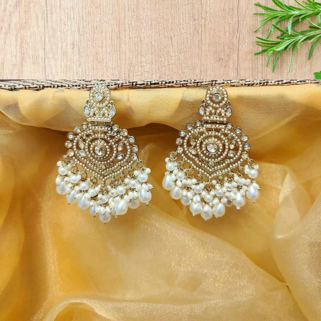 NAZRANA KUNDAN CHANDBALIS (WHITE)