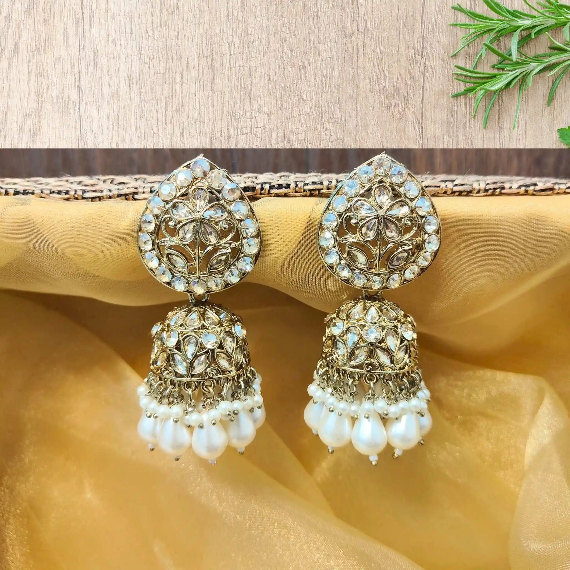 TRIPTI KUNDAN JHUMKAS (WHITE)